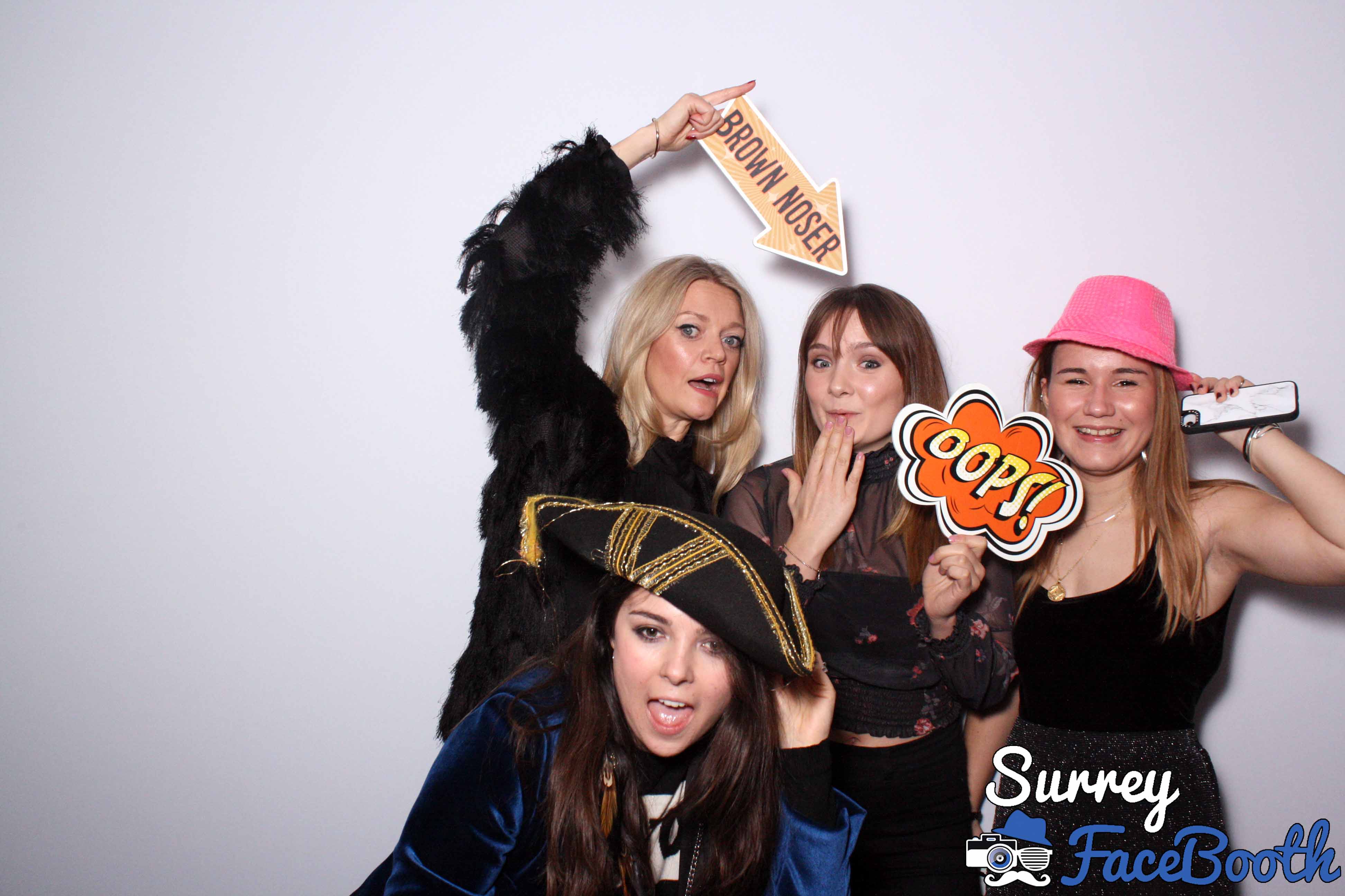 Universal Music UK - Christmas Party | View more photos from the event at galleries.surreyfacebooth.co.uk/u/Surrey-FaceBooth/Universal-Music-UK-Christmas-Party